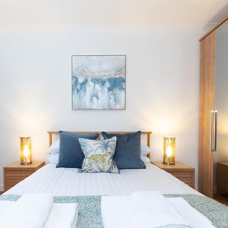 Vibrant & Bright City Centre Apartment! 옥스퍼드 외부 사진