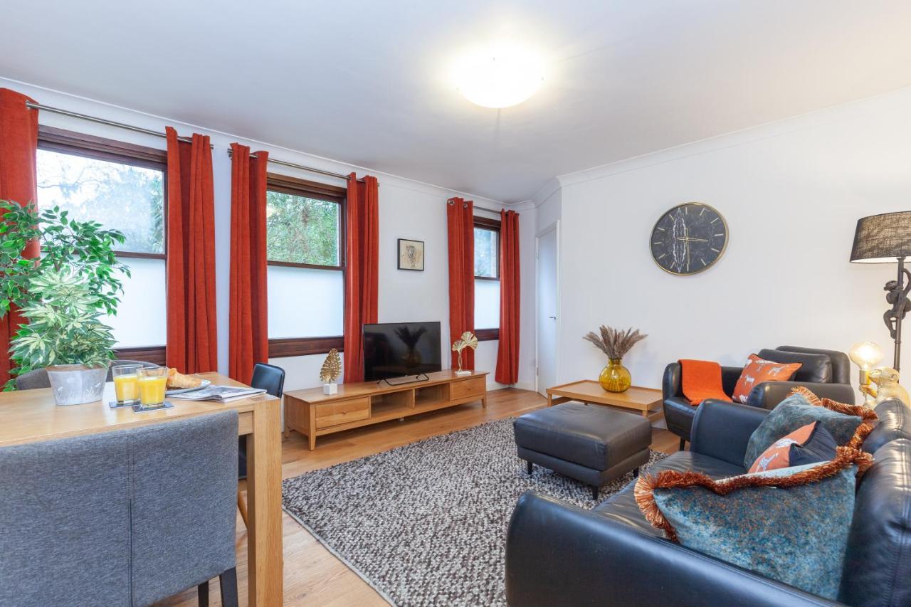 Vibrant & Bright City Centre Apartment! 옥스퍼드 외부 사진
