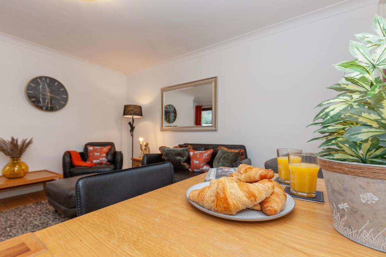 Vibrant & Bright City Centre Apartment! 옥스퍼드 외부 사진